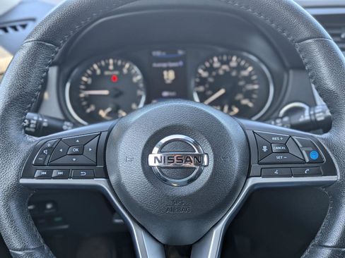 Used 2023 Nissan Rogue SV AWD/4WD image 23