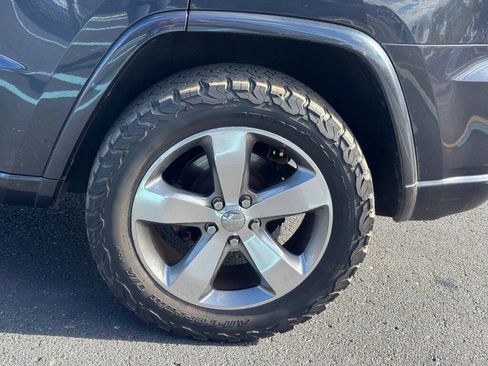 Used 2014 Jeep Grand Cherokee Overland image 39