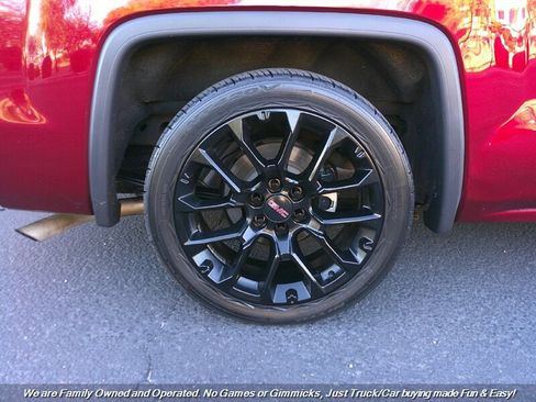 Used 2017 GMC Sierra 1500 SLE w/ SLE Value Package image 46