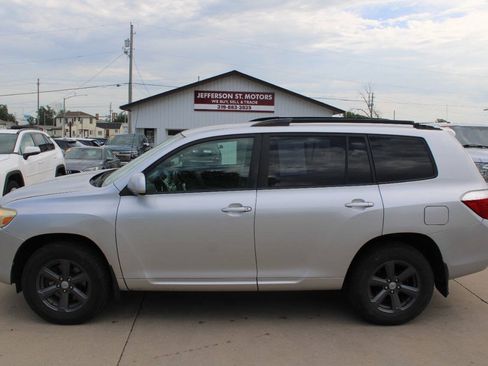 Used 2009 Toyota Highlander 2WD w/ Cold Weather Pkg image 1