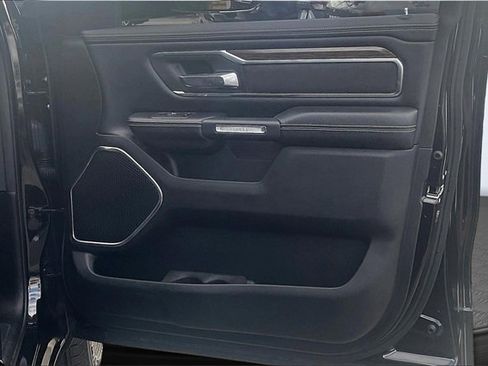 Used 2019 RAM 1500 Laramie image 25