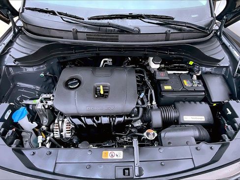 Certified 2025 Kia Soul LX w/ LX Technology Package image 9