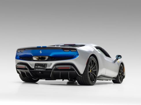 Used 2023 Ferrari 296 GTS image 17