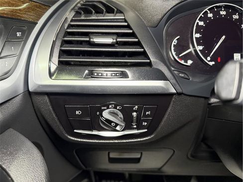 Used 2021 BMW X3 xDrive30i w/ Convenience Package image 37