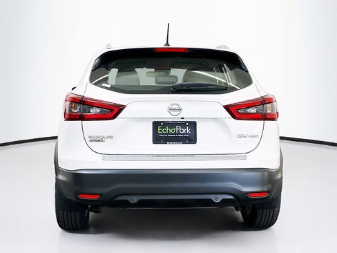 Used 2021 Nissan Rogue Sport SV w/ Technology Package image 7