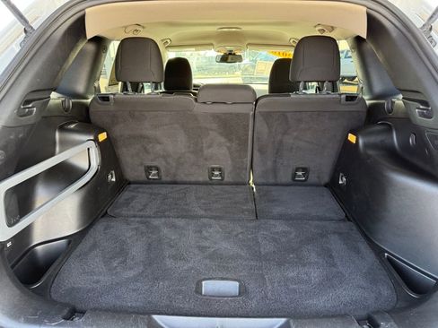 Used 2016 Jeep Cherokee Sport image 23