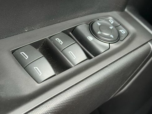 Used 2021 Chevrolet Silverado 1500 Custom AWD/4WD image 19