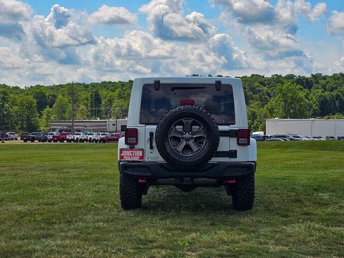 Used 2018 Jeep Wrangler Unlimited Rubicon AWD/4WD image 4