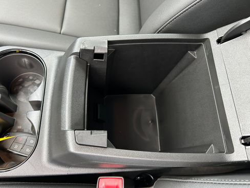 New 2025 Chevrolet Colorado LT w/ LT Convenience Package RWD image 17