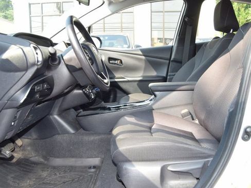 Used 2020 Toyota Prius Prime LE FWD image 16
