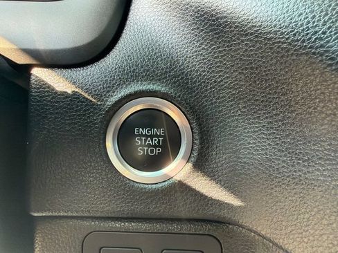 Used 2023 Toyota Tundra SR5 w/ SR5 Convenience Package AWD/4WD image 29