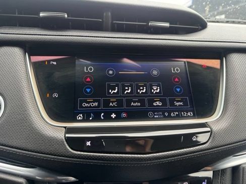 Used 2022 Cadillac XT5 Premium Luxury AWD/4WD image 29