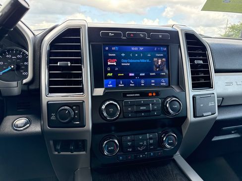 Used 2020 Ford F250 Lariat w/ Tremor Off-Road Package AWD/4WD image 18