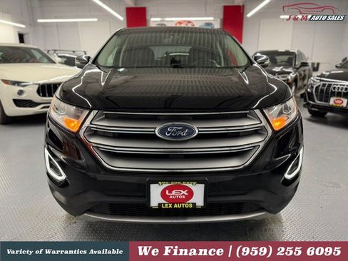 Used 2017 Ford Edge Titanium w/ Equipment Group 301A AWD/4WD image 3