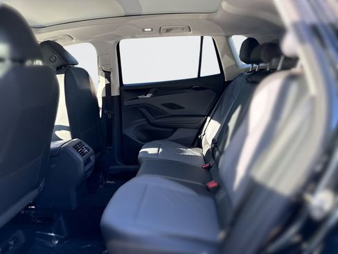 New 2026 Volkswagen Tiguan SE image 23