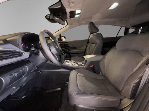 Used 2024 Subaru Crosstrek 2.0i Premium image 9