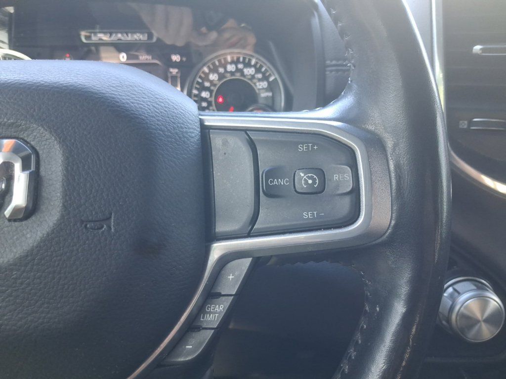 Used 2020 RAM 1500 Laramie AWD/4WD image 33