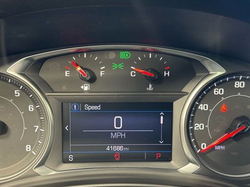 Used 2022 GMC Terrain SLE w/ Driver Convenience Package image 16