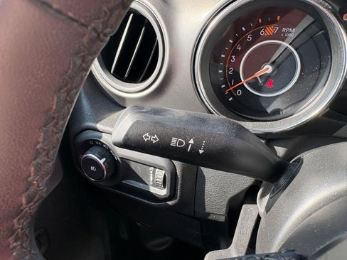 Used 2023 Jeep Wrangler Unlimited Sport AWD/4WD image 33