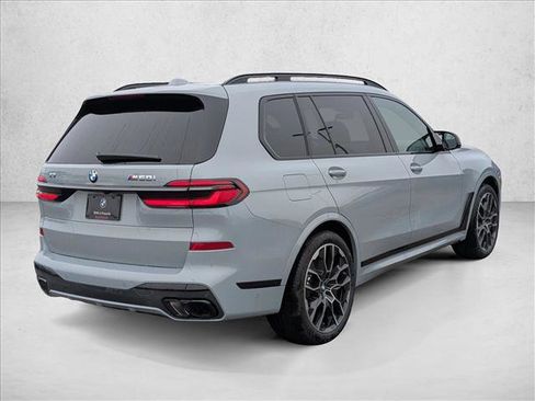New 2026 BMW X7 M60i image 2