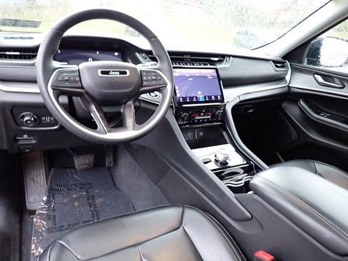 Certified 2023 Jeep Grand Cherokee Limited image 18