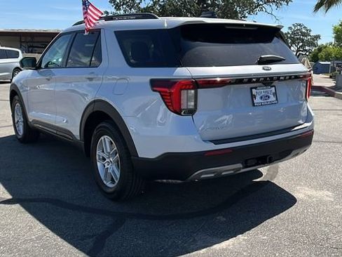 New 2026 Ford Explorer Active w/ Active Comfort Package RWD image 5