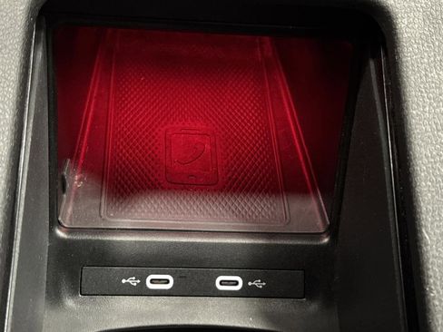 Used 2021 Volkswagen ID.4 Pro image 22