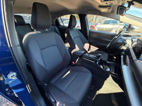 Used 2025 Toyota Prius LE image 34