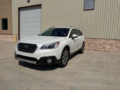 Used 2017 Subaru Outback 3.6R Touring w/ Popular Package #5A image 4