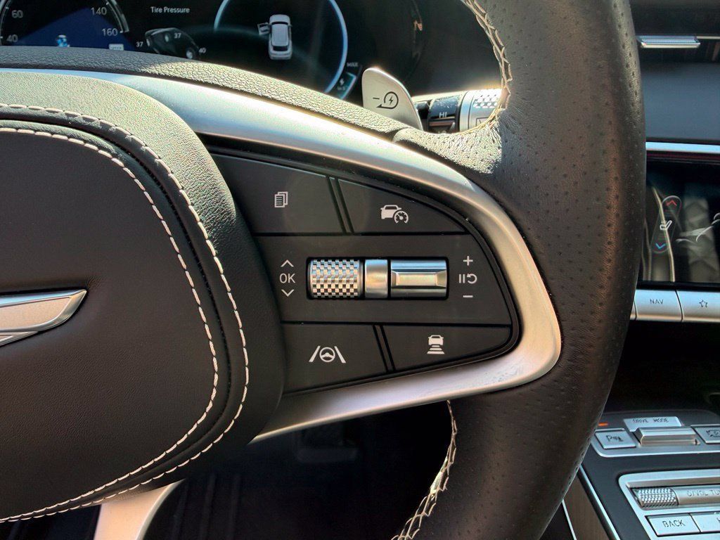 Used 2024 Genesis Electrified GV70 w/ Prestige Package AWD/4WD image 9