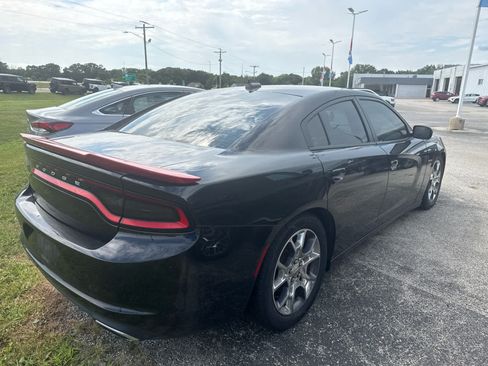 Used 2016 Dodge Charger SXT AWD/4WD image 3
