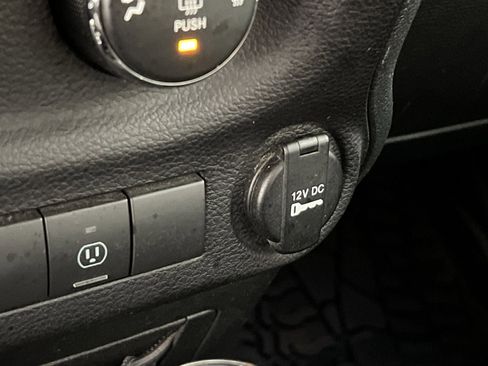 Used 2017 Jeep Wrangler Unlimited Sport image 30