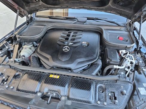 Used 2023 Mercedes-Benz GLS 580 4MATIC image 26
