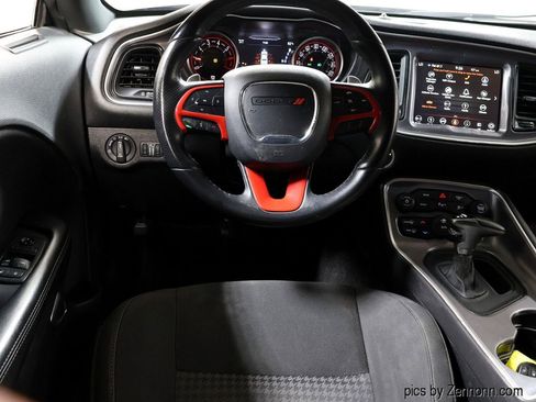 Used 2019 Dodge Challenger R/T RWD image 31