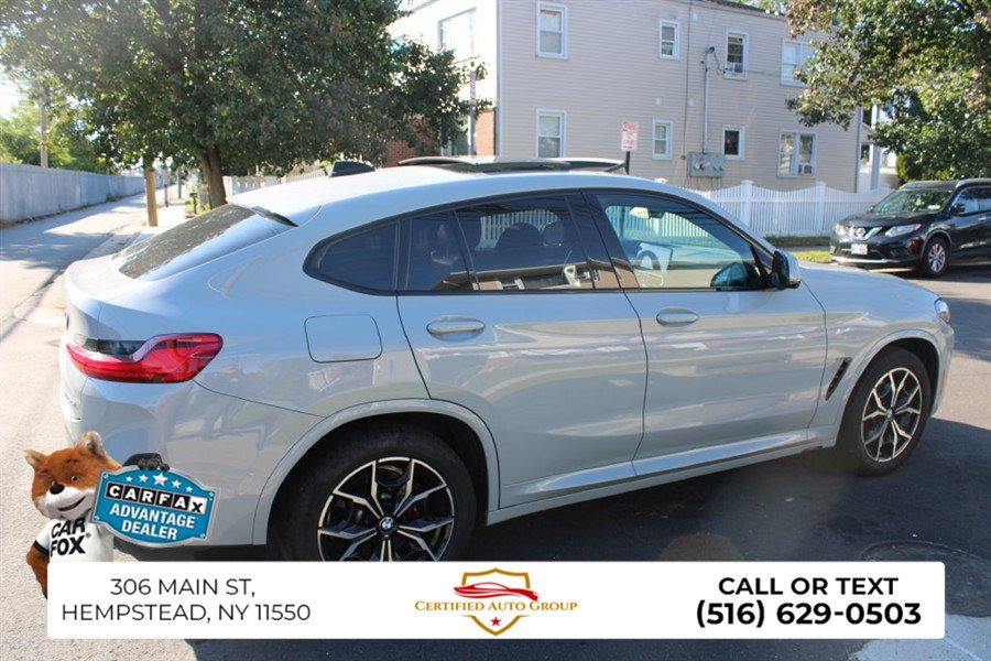 Used 2023 BMW X4 xDrive30i w/ M Sport Package AWD/4WD image 5