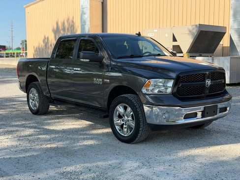 Used 2017 RAM 1500 Big Horn AWD/4WD image 3