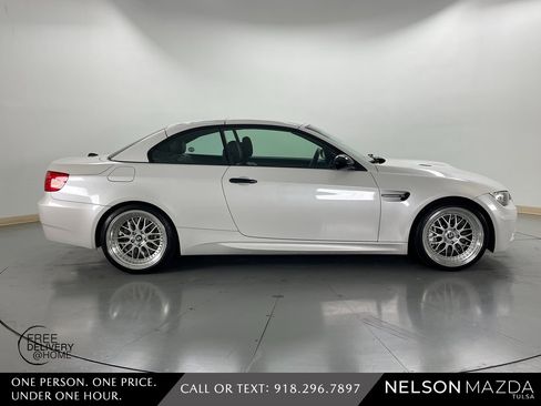 Used 2011 BMW M3 Convertible image 5