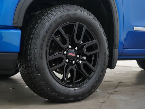 Used 2024 GMC Sierra 1500 Elevation image 29