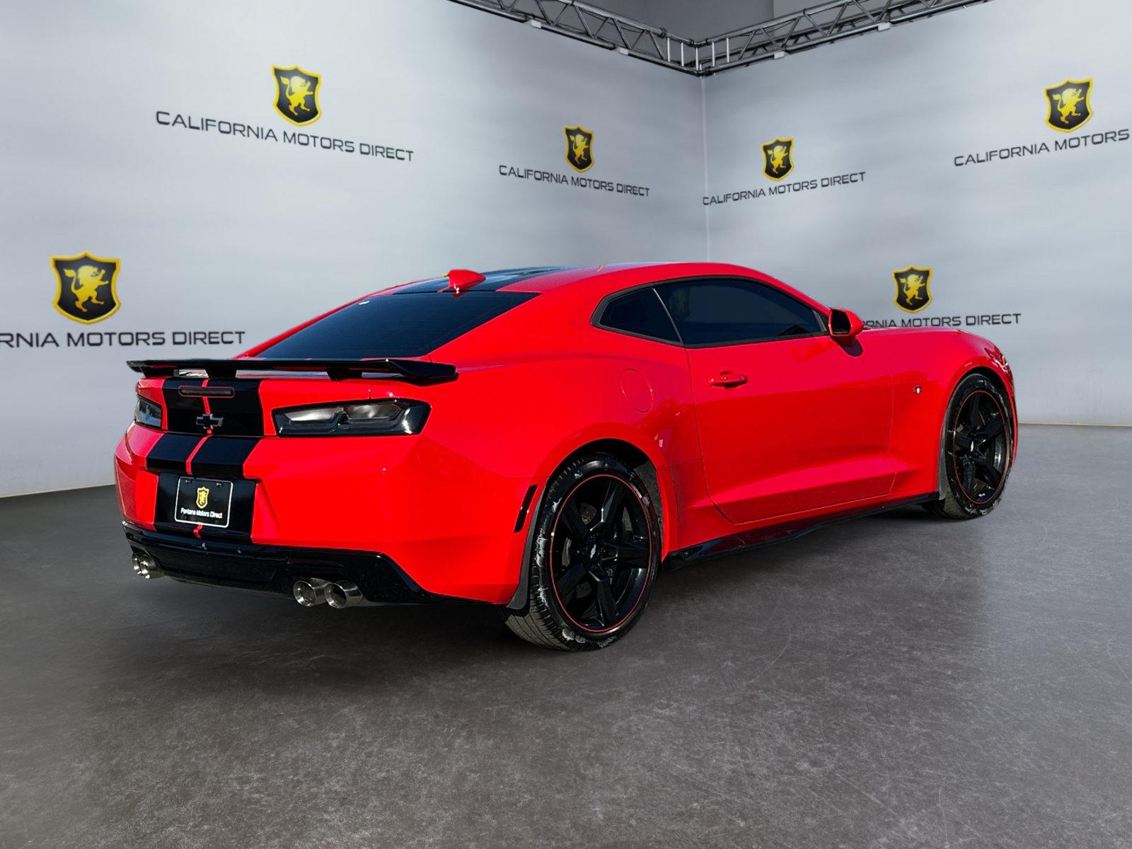 Used 2016 Chevrolet Camaro SS RWD image 5