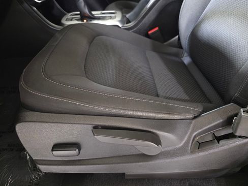 Used 2022 Chevrolet Colorado LT image 26