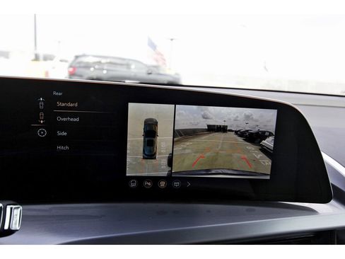 New 2026 Cadillac Vistiq Sport image 17