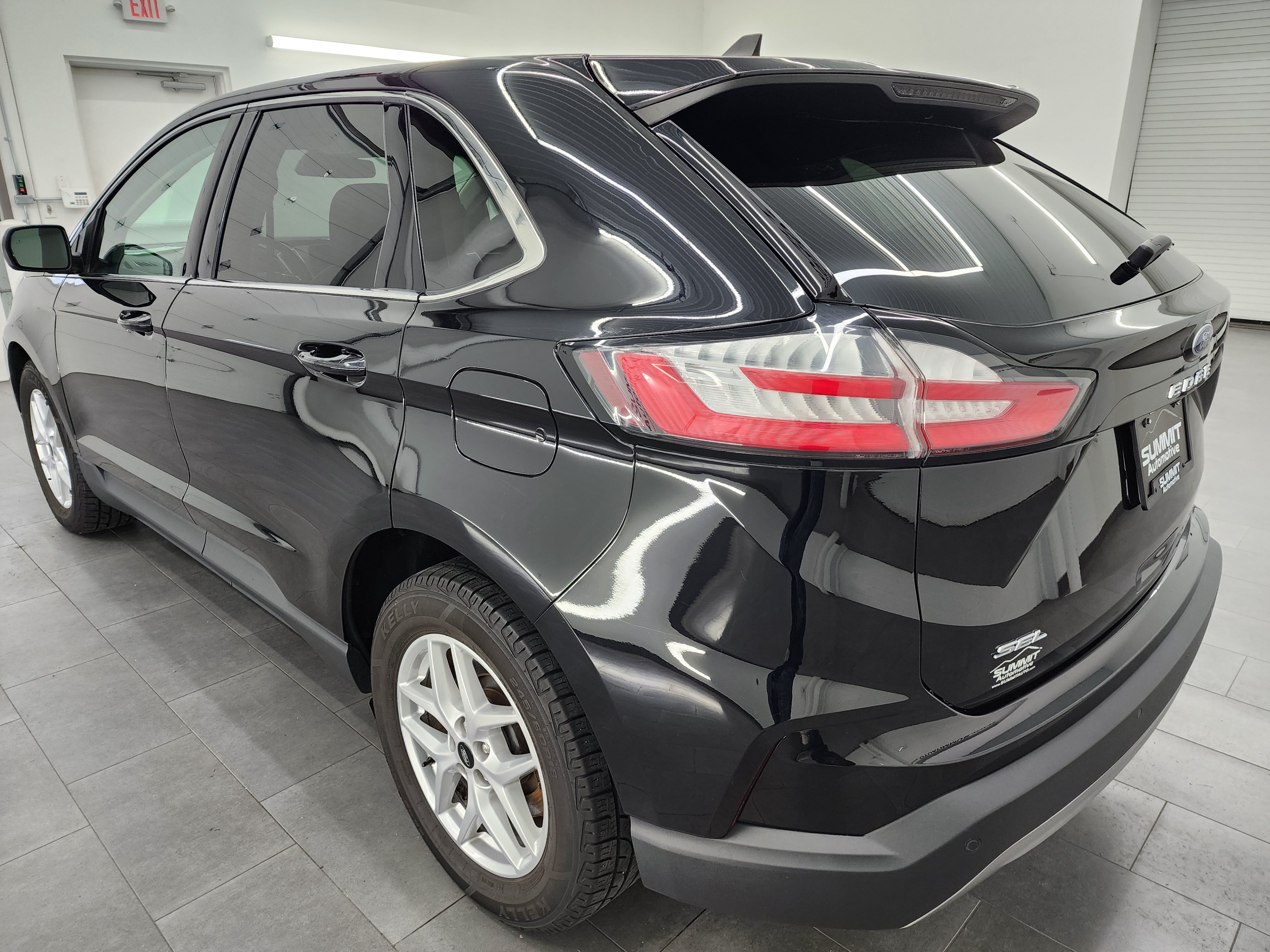 Used 2024 Ford Edge SEL AWD/4WD image 6