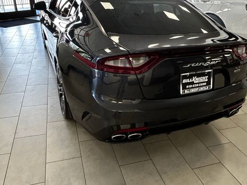 Used 2021 Kia Stinger GT1 AWD/4WD image 5