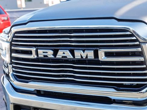 Used 2024 RAM 2500 Laramie AWD/4WD image 6