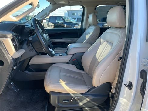 Used 2024 Ford Expedition Max Limited image 7
