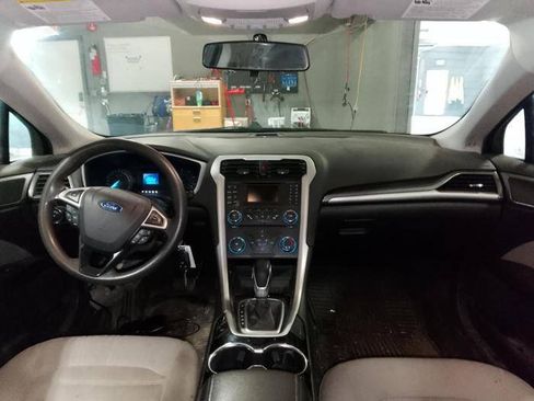 Used 2014 Ford Fusion S FWD image 33