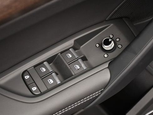 Used 2025 Audi Q5 2.0T Premium Plus w/ Premium Plus Package image 35