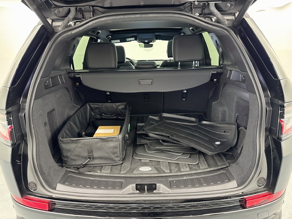 Certified 2025 Land Rover Discovery Sport Dynamic SE AWD/4WD image 27