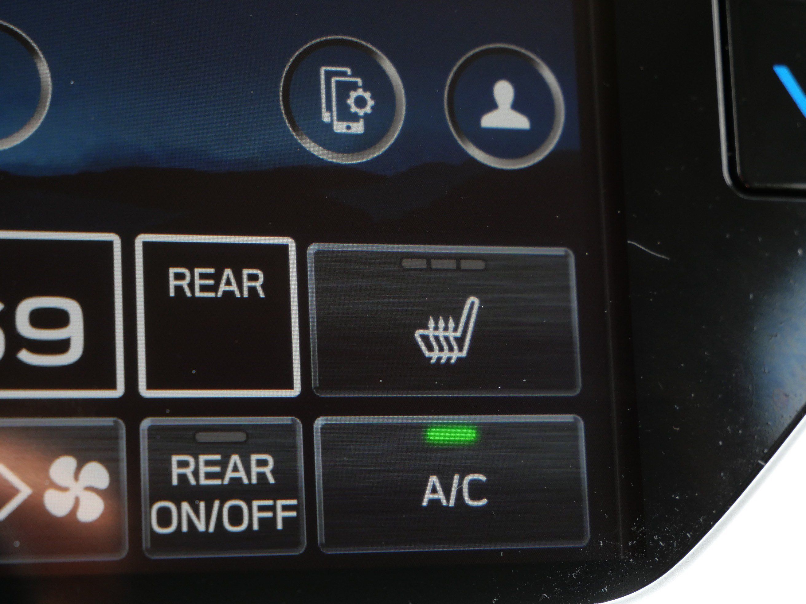 Used 2024 Subaru Ascent Limited AWD/4WD image 32