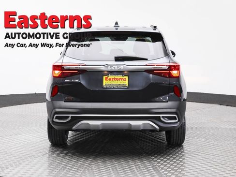 Used 2023 Kia Seltos EX AWD/4WD image 6